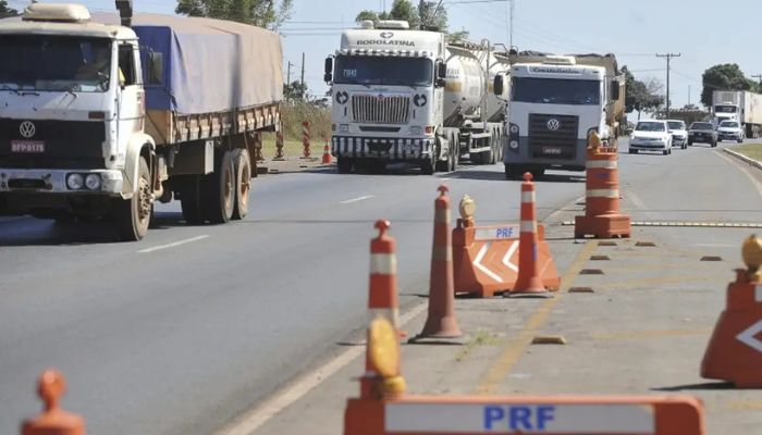  PRF: quase 44% das mortes nas estradas envolvem veículos de carga 